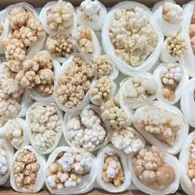 1 TRAY - CAVE CALCITE